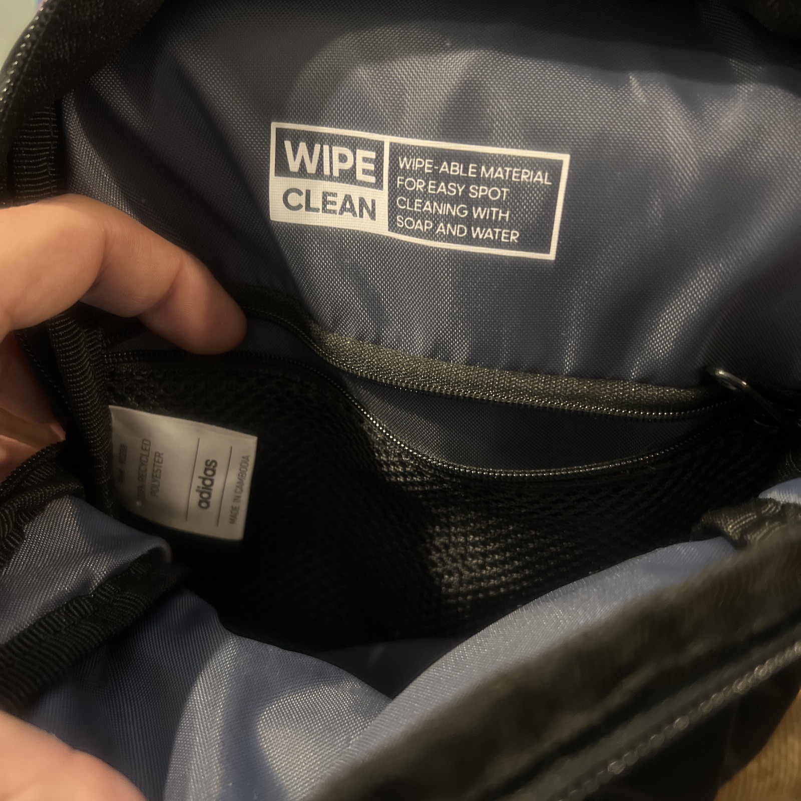 adidas Essentials 2 Small Crossbody (5L) Black Sling Bag EUC