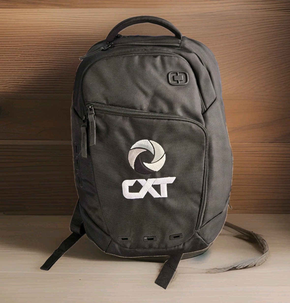OGIO® Ace Black Backpack, 1680D, 1,450 cu. in./22.1 L,PADDED Pockets 411061 NWOT