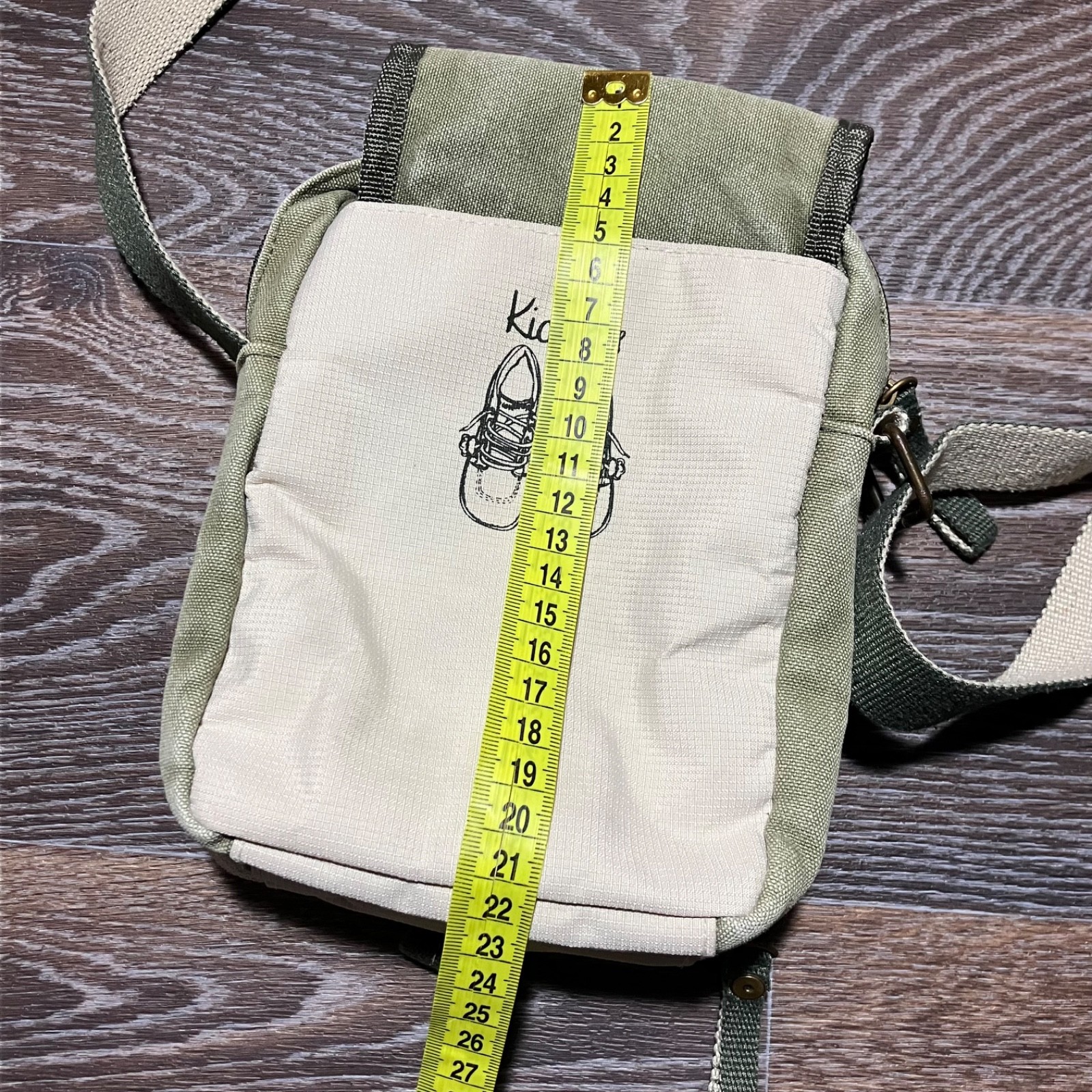 Y2K Vintage KICKERS Messenger Shoulder Bag Beige Khaki size 16×22 cm