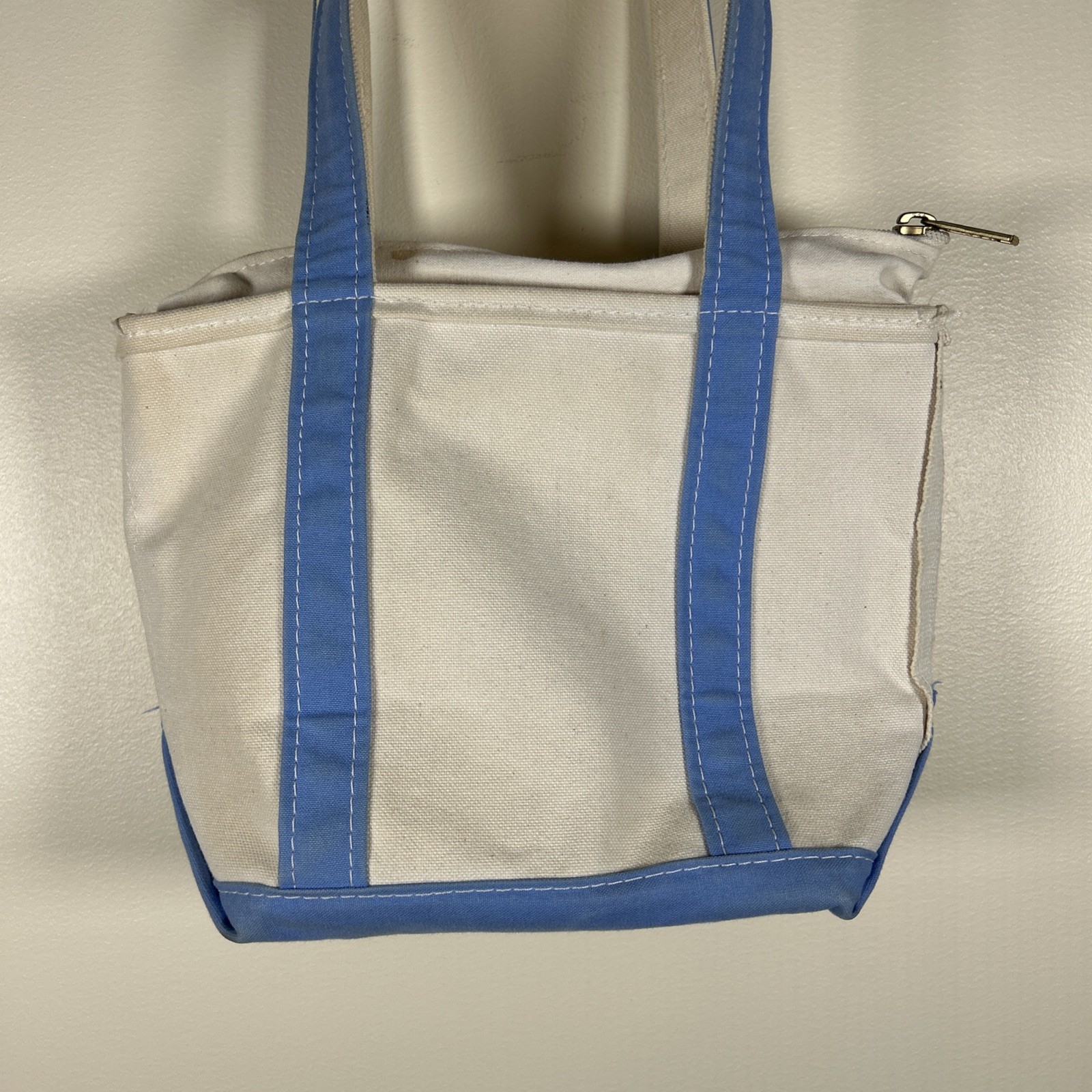 Vintage LL BEAN BOAT & TOTE Canvas Bag Baby Blue Long Handle Zip Top Embroidered
