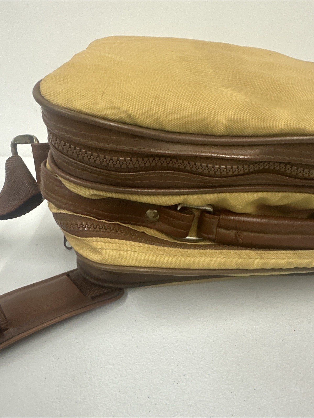 Canon Camera Bag Beige Brown Leather Canvas Zip Pockets W/Strap & Handle WORN