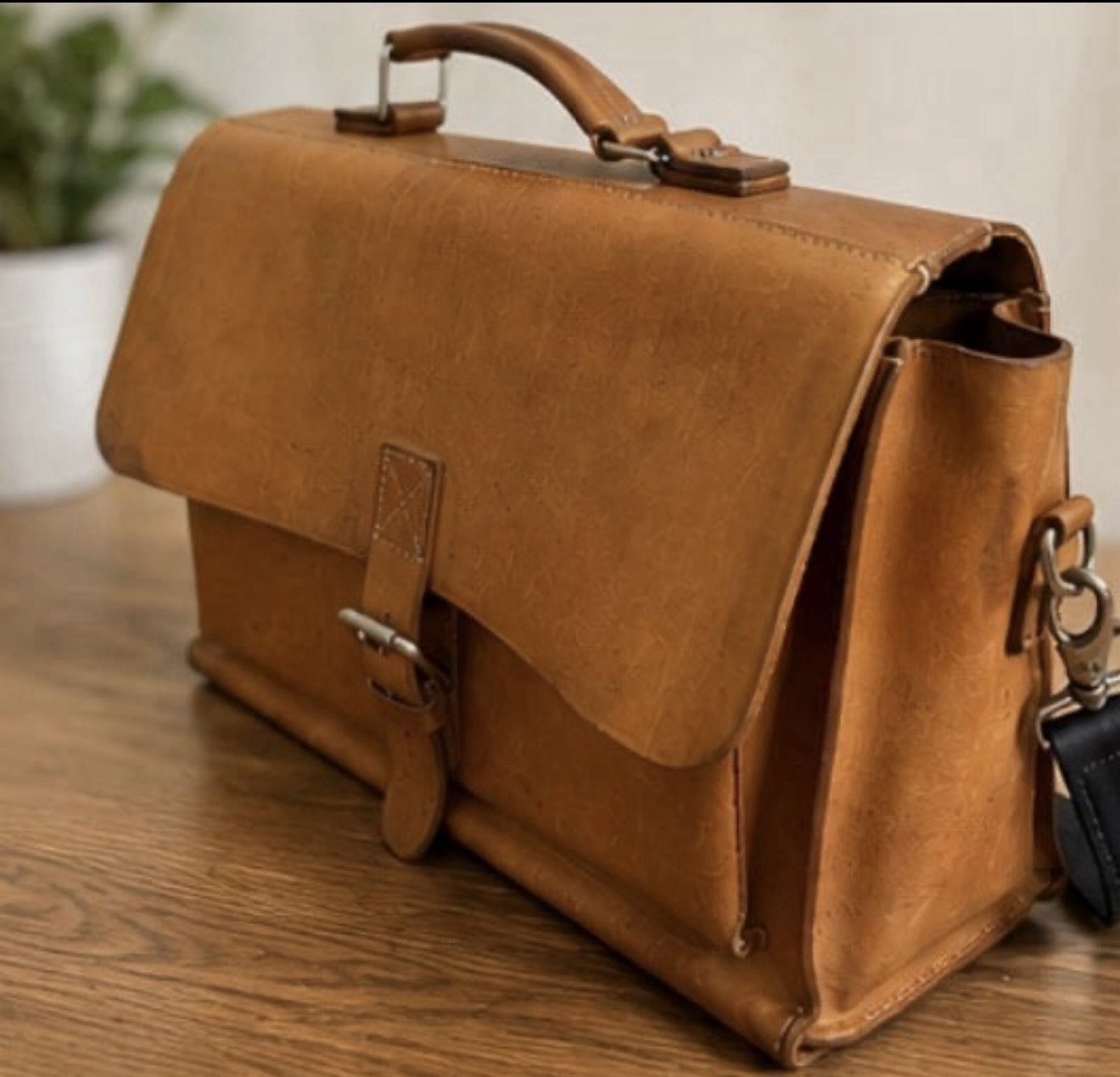 Vintage Genuine Leather Messenger Briefcase Satchel Laptop Bag Brown Unbranded