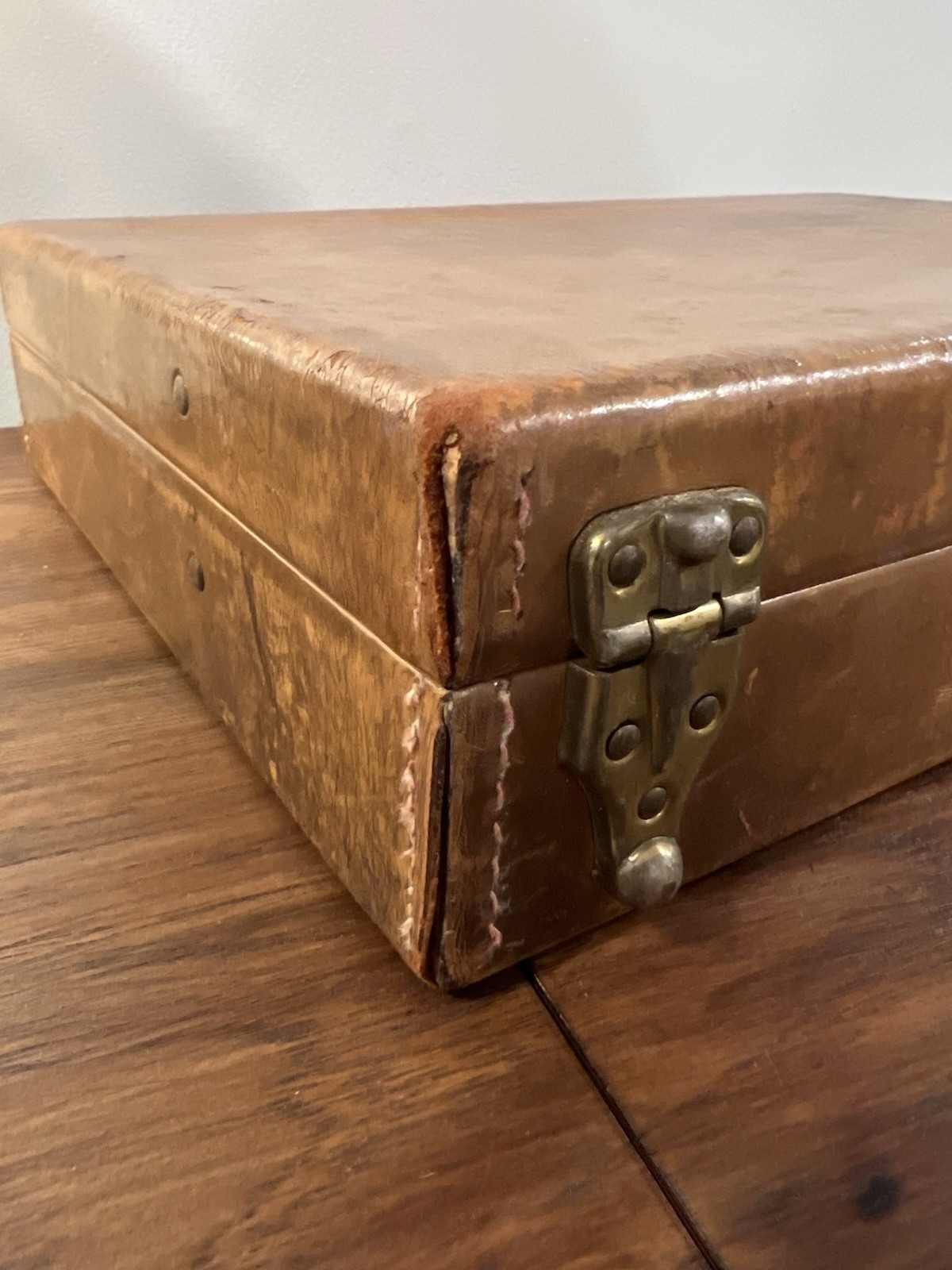 VTG Top Grain Cowhide #202 Hard File Folder Briefcase RARE Attaché with Patina