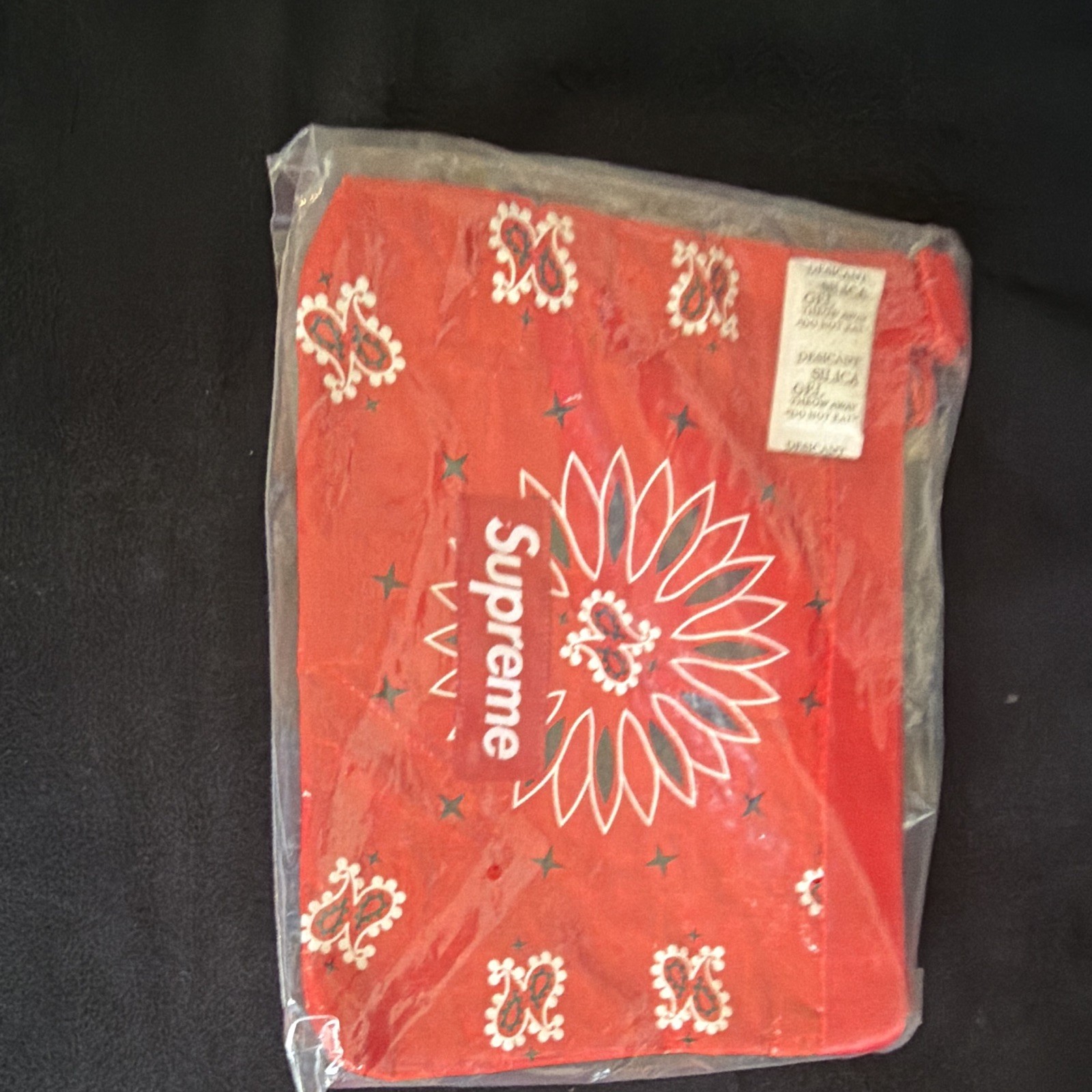 SUPREME BANDANA TARP SIDE BAG RED OS SS21 WEEK 8, AUTHENTIC
