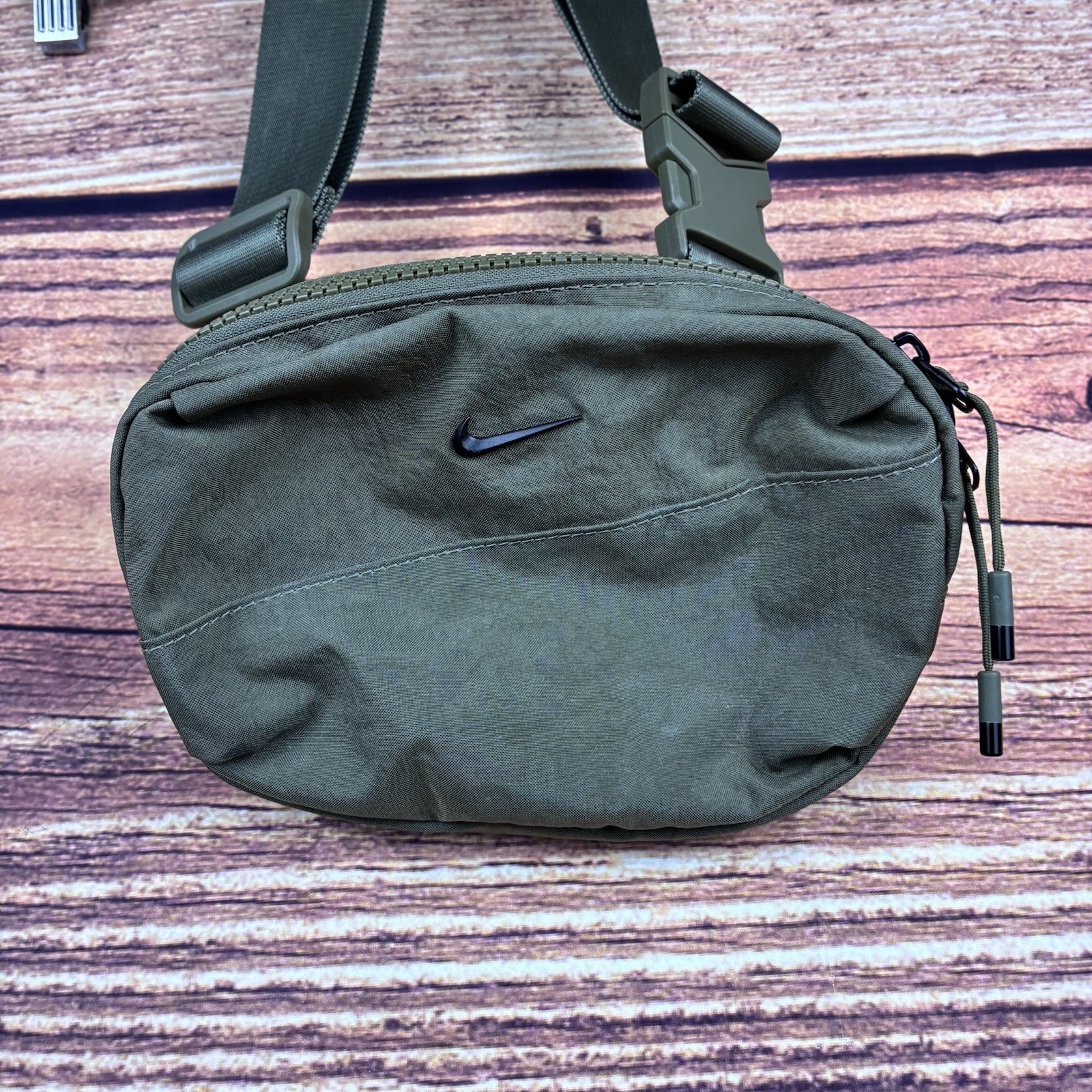 Nike Sportswear Premium Essentials Crossbody Bag Olive Cargo Khaki Sling 1L⁠
