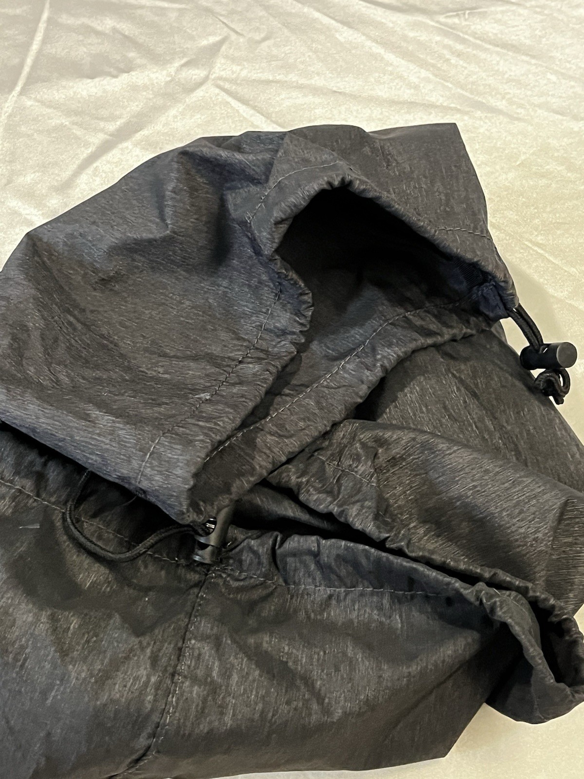 BAGSMART Lightweight Black Drawstring Travel Bag Unisex Adults Solid WET/DRY bag