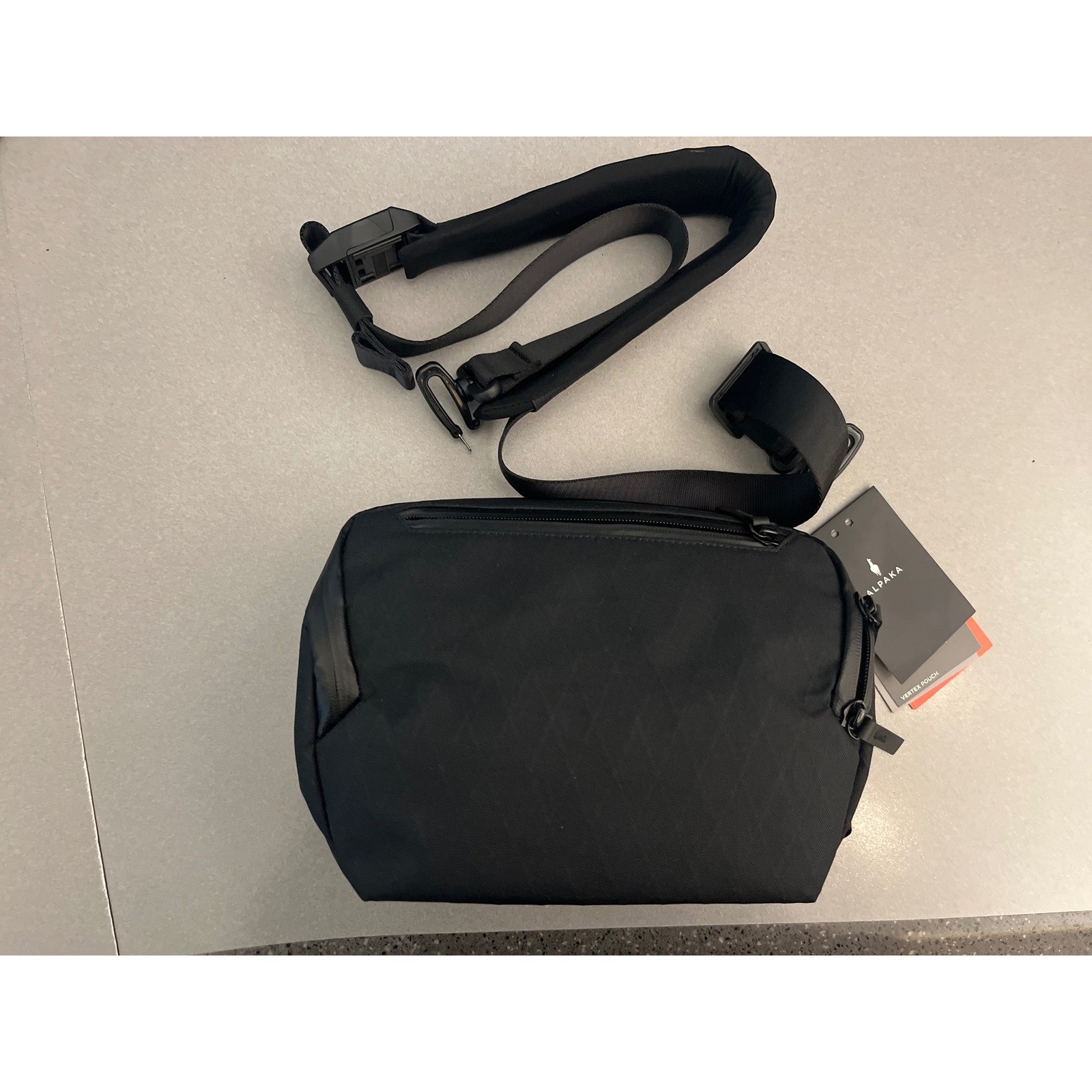 Alpaka Vertex Pouch black NWT tech organizer carryall travel utility