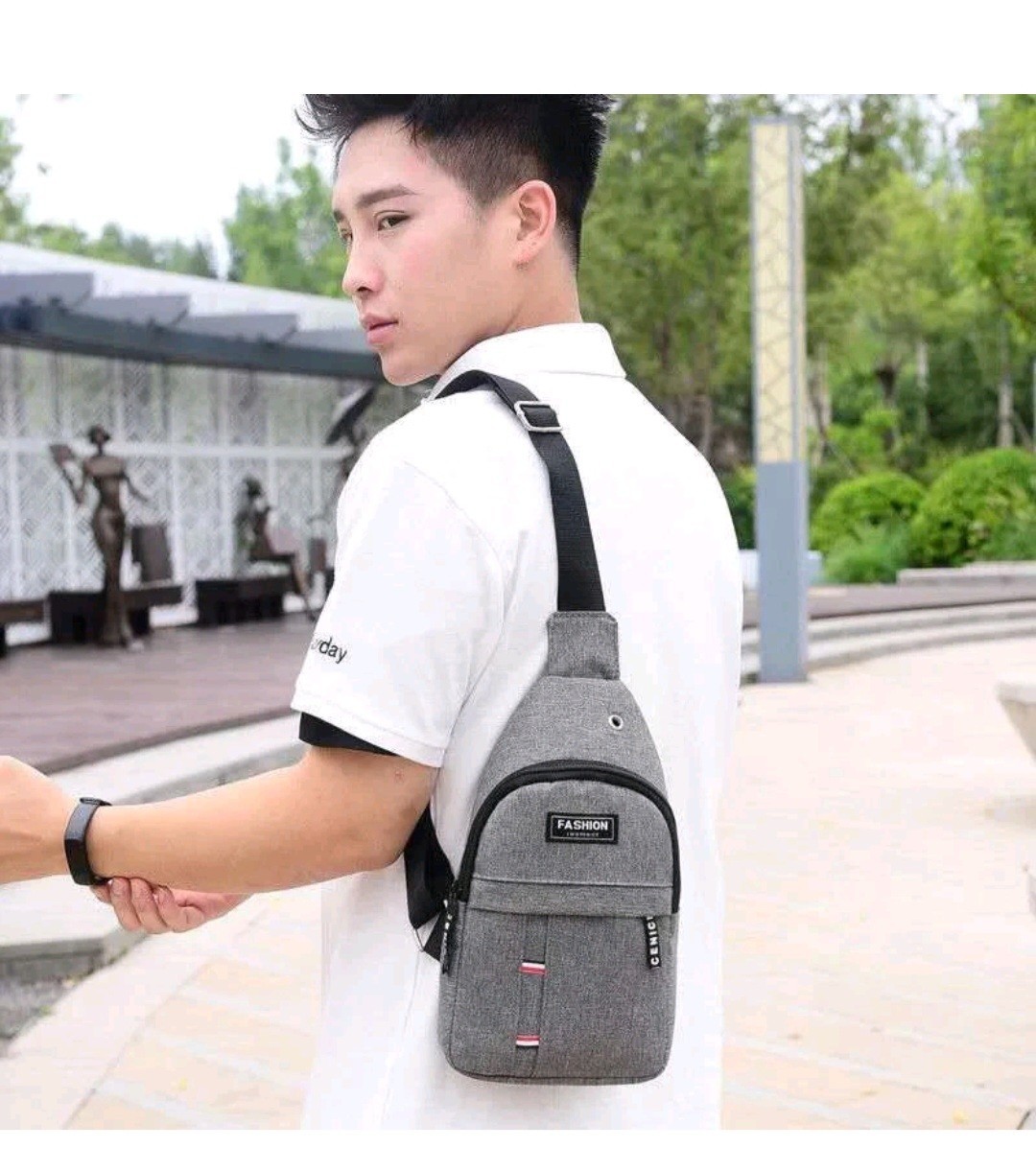 Men’s Waterproof Compact Small Fanny Pack Adjustable Strap Outdoor Adventure