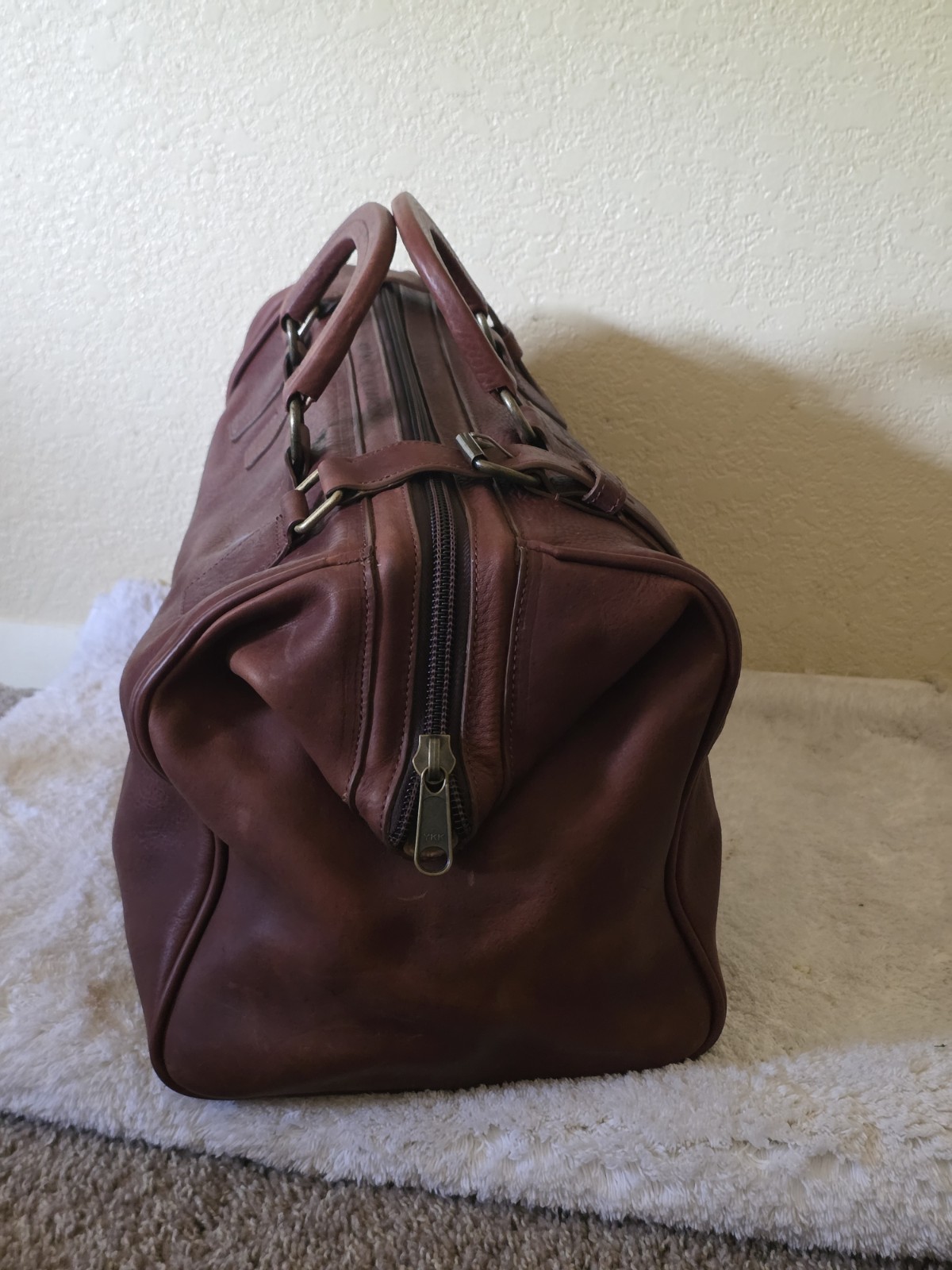Duluth Trading Lifetime Leather Doctor Bag Brown Utility Duffle USA Full Grain