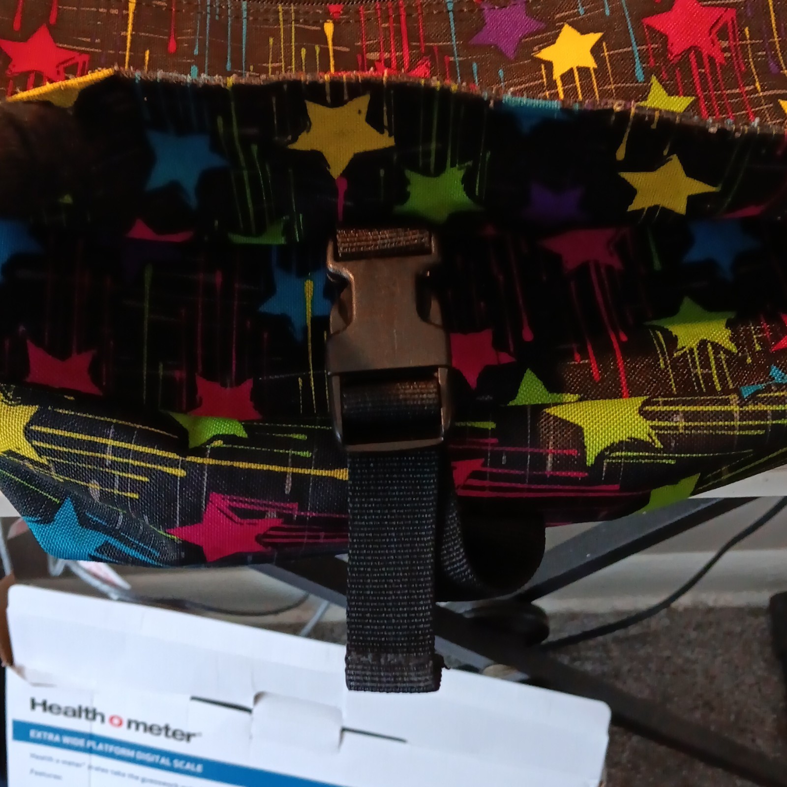 Yak Pak Black Messenger Bag Multicolor Star Print Zip/Buckle Medium Adj Strap
