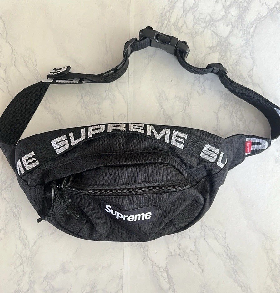 Supreme Fanny Pack AW17 Black Nylon