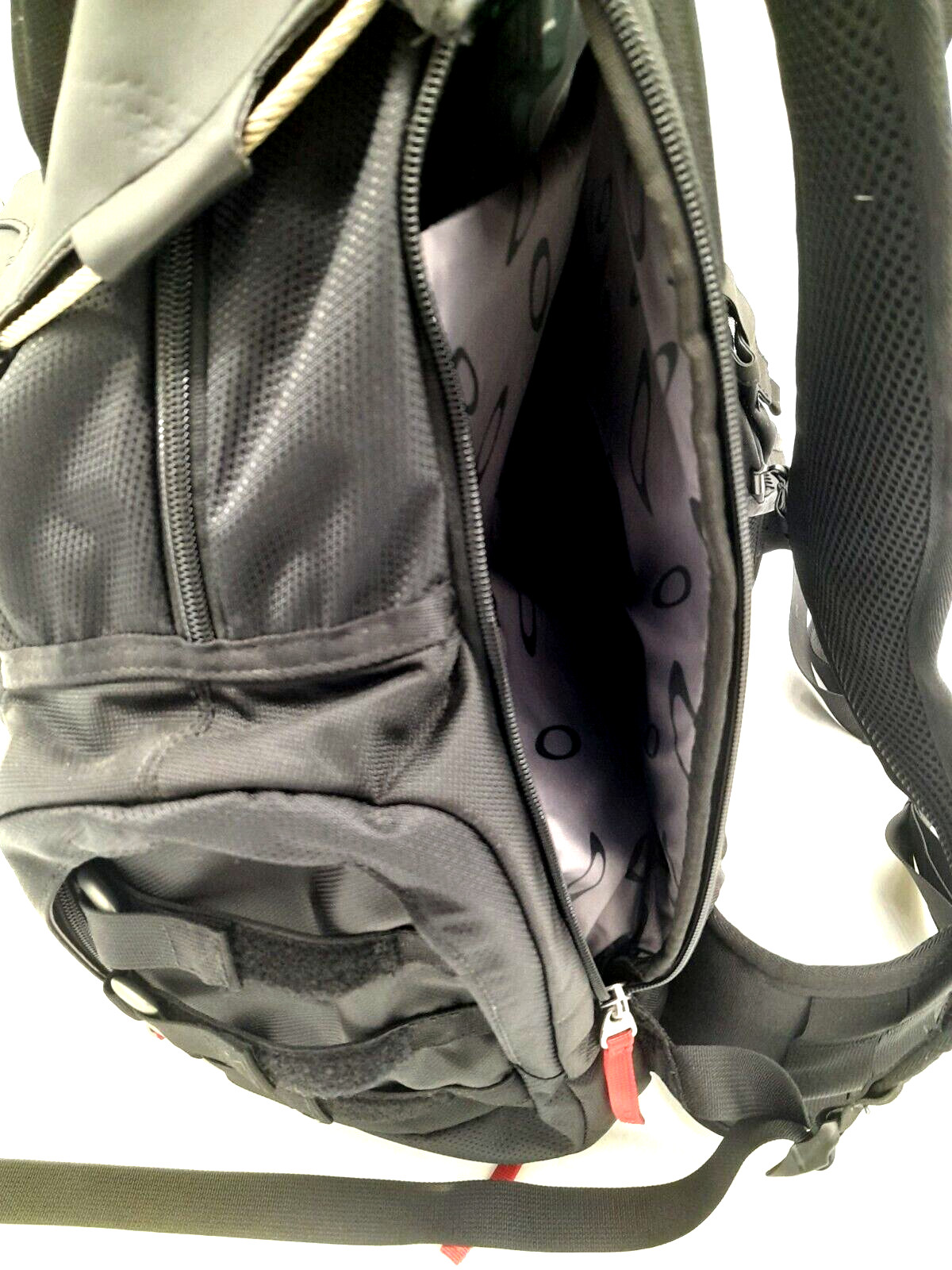 Oakley 34L Kitchen Sink Backpack – Black (92060AODM)