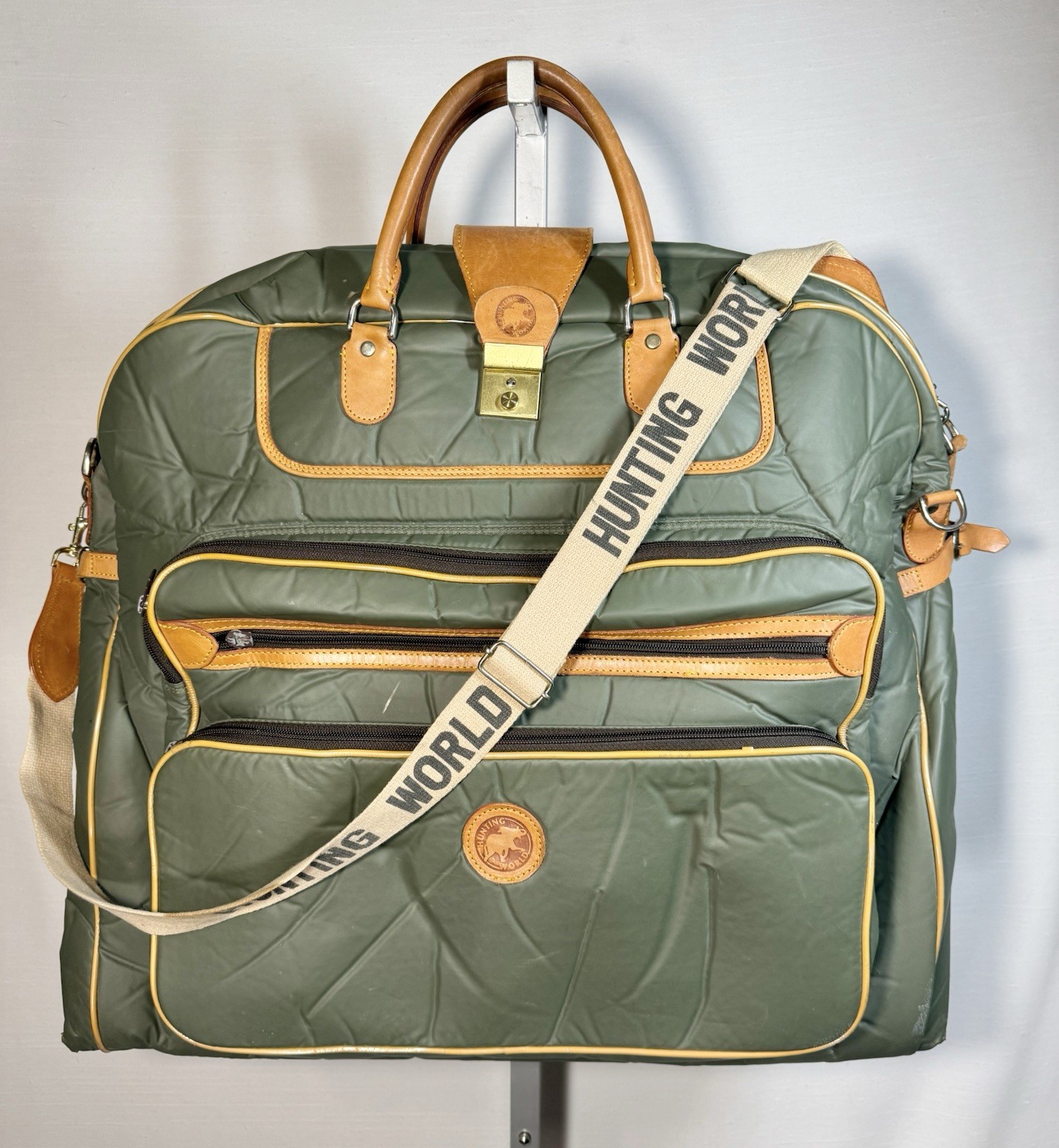 VTG HUNTING WORLD XL Travel Garment Bag Green Batu Brown Leather Logo Strap READ