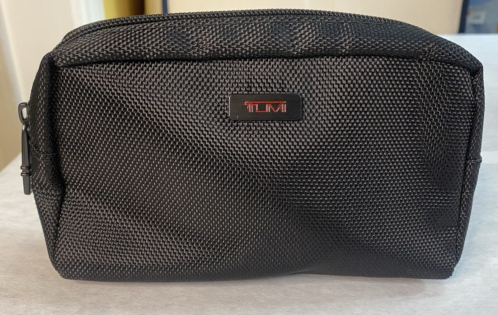 Tumi Delta Black Accessory Pouch Bag Zip Case Makeup Toiletry Travel