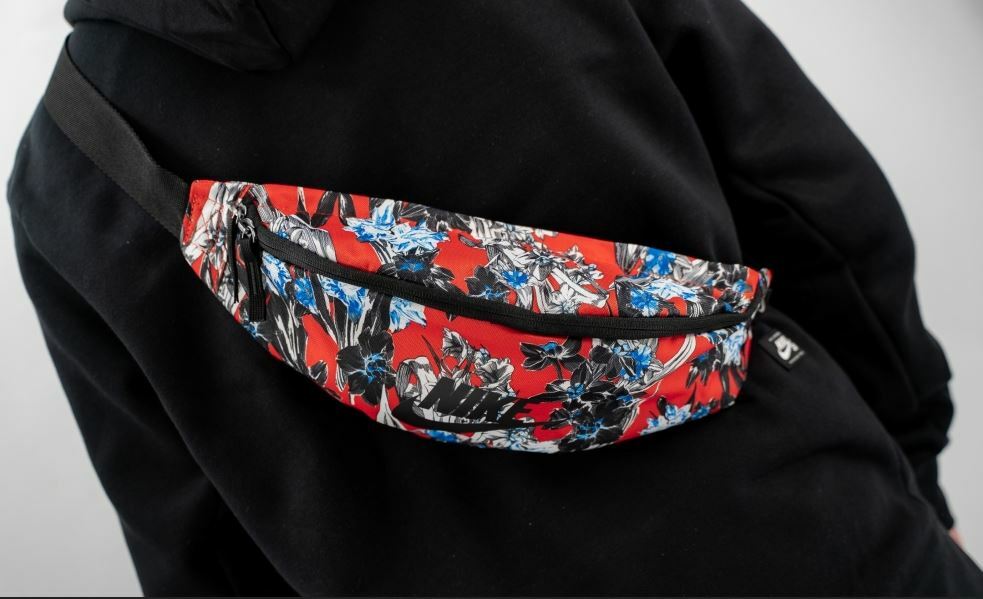 Nike Heritage Ultra Unisex Hip Pack Zip Hip Waist Bag Bum Bag Fanny Pack 3 L