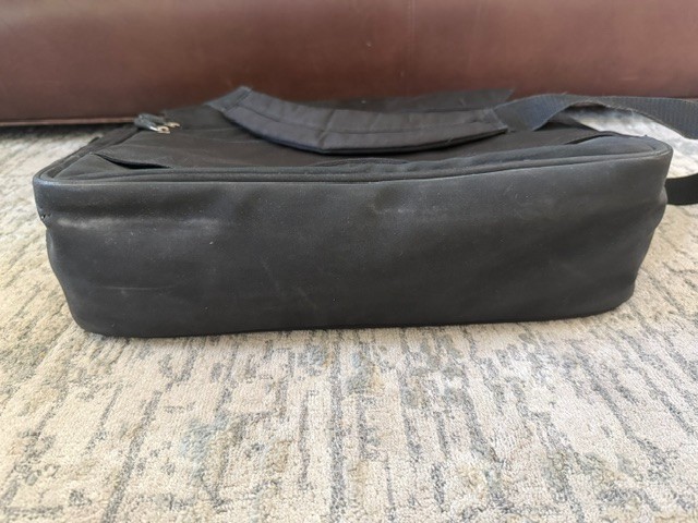 Vintage Oakley Laptop Messenger Bag Black Computer Briefcase Shoulder Travel Bag