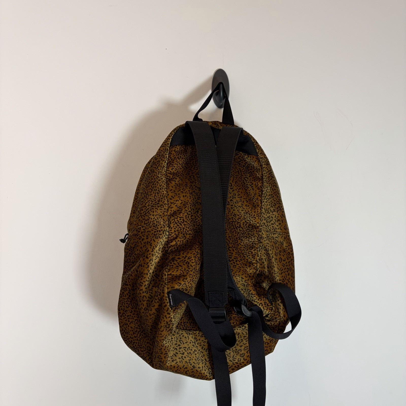 Supreme Velvet Cheetah Leopard Print Backpack Used Skateboard Streetwear