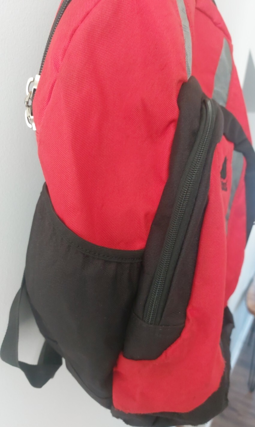 Adidas Backpack Black/Red Compartments Flaw See Description Sale
