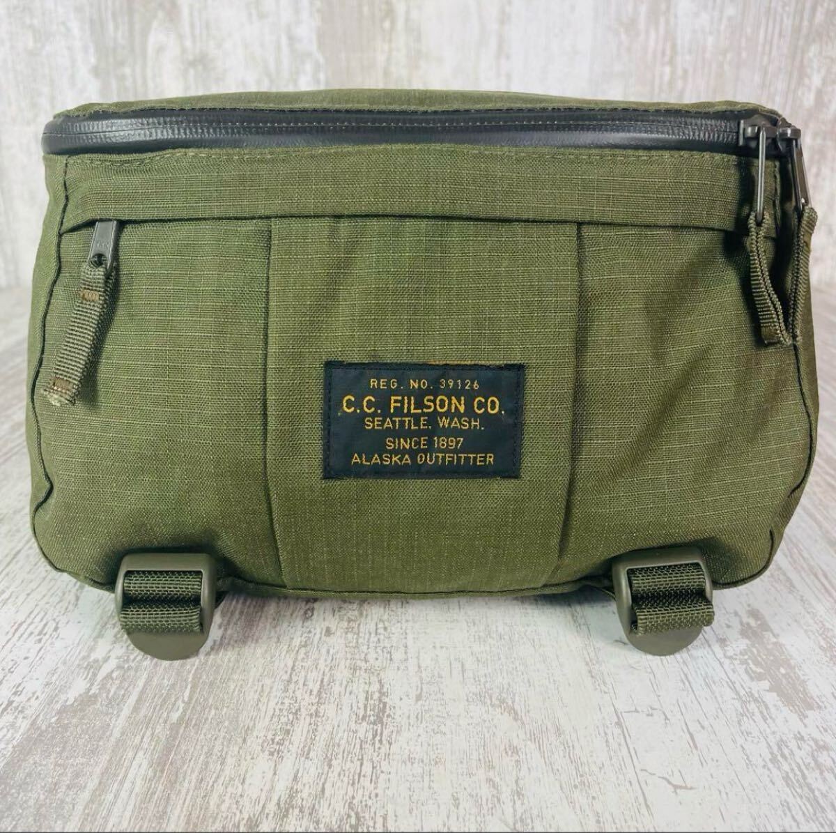 Filson Ripstop Nylon Compact Waist Pack Green 28 x 18 x 9 cm USED from Japan