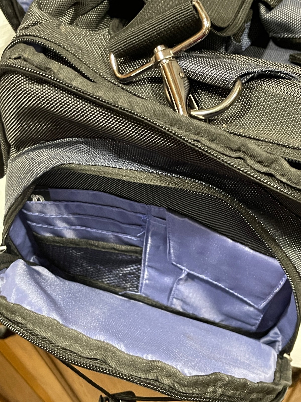 Sporty’s Flightgear Original Flight Bag. Ballistic Black/Navy. Excellent