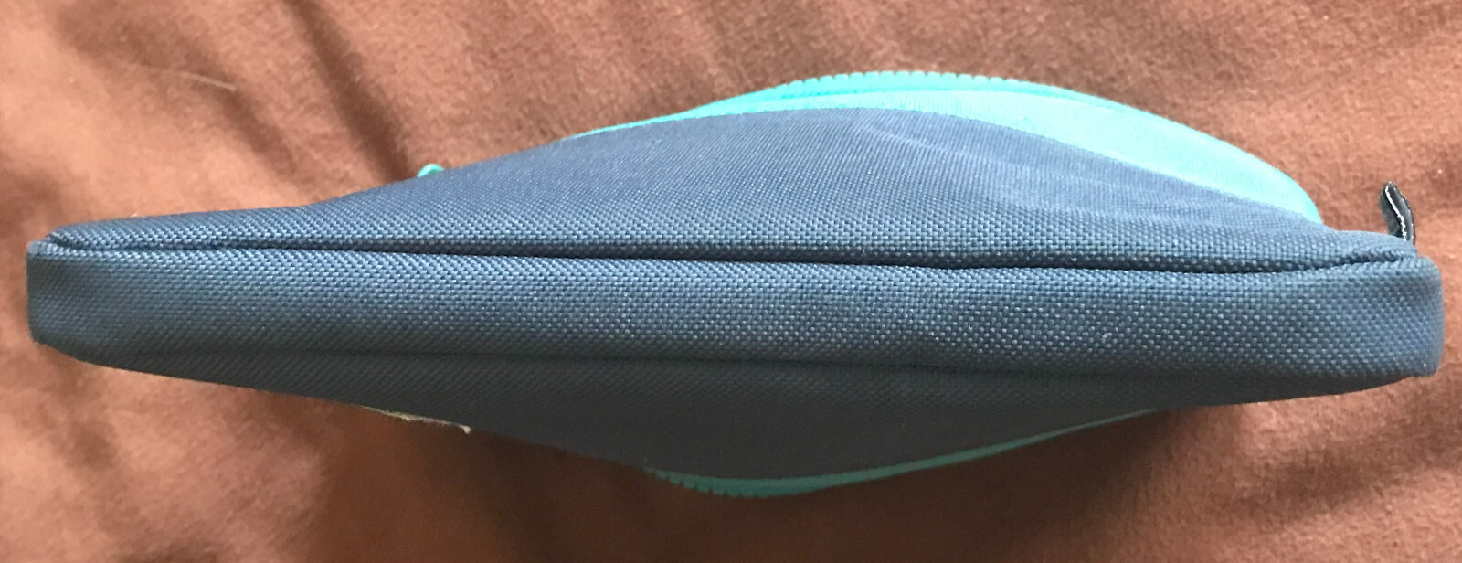 *** Herschel Supply Company Two-Tone Blue Lined Clutch/Carry-On Pouch SIZE MED