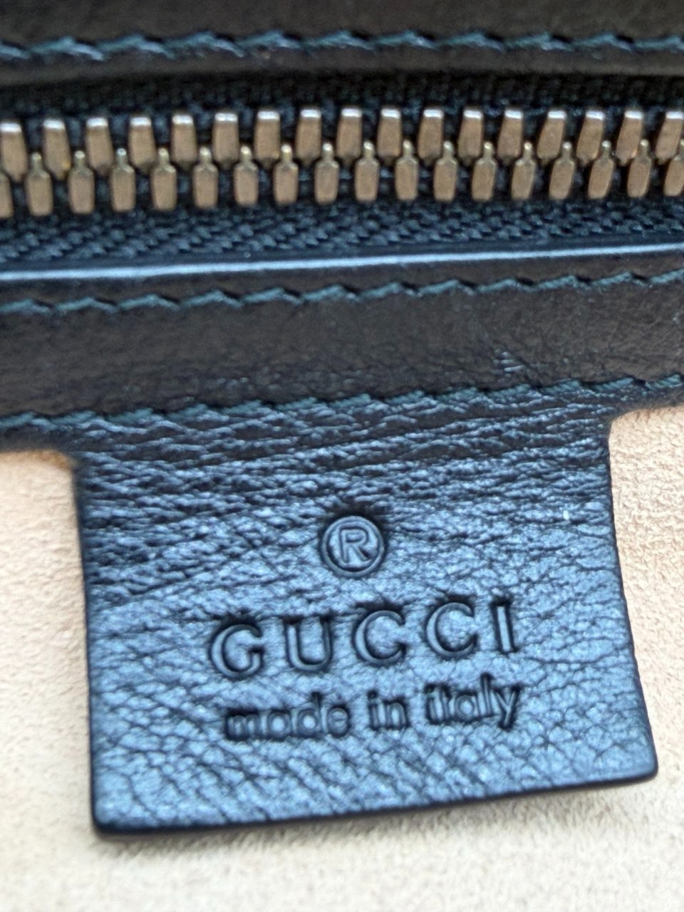 Gucci Re (Belle) gg marmont multipocket used backpack, in good condition, unisex