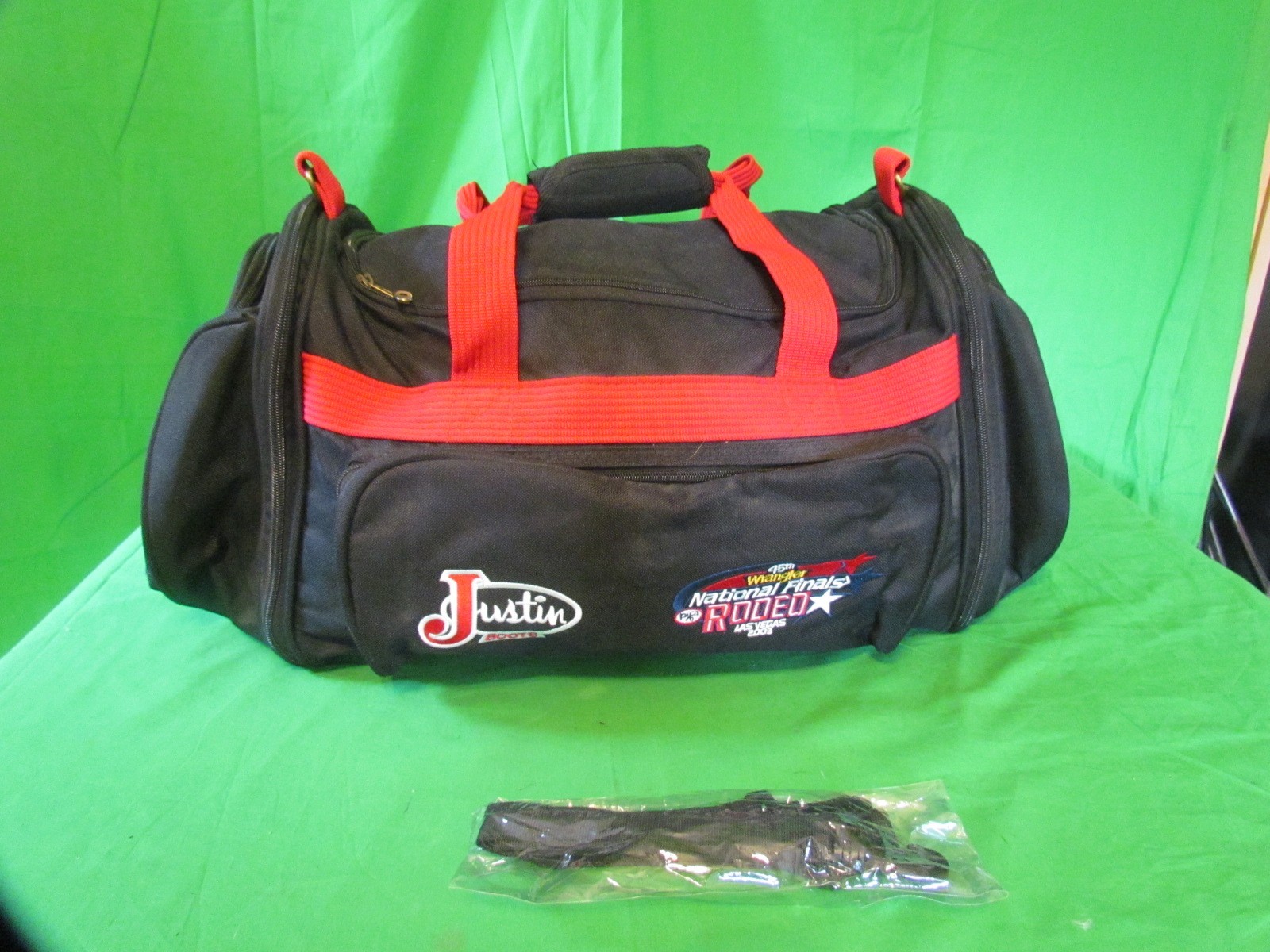 Justin Boots Wrangler NFR 2003 Las Vegas Shoulder Duffle Bag Rodeo Black Nice
