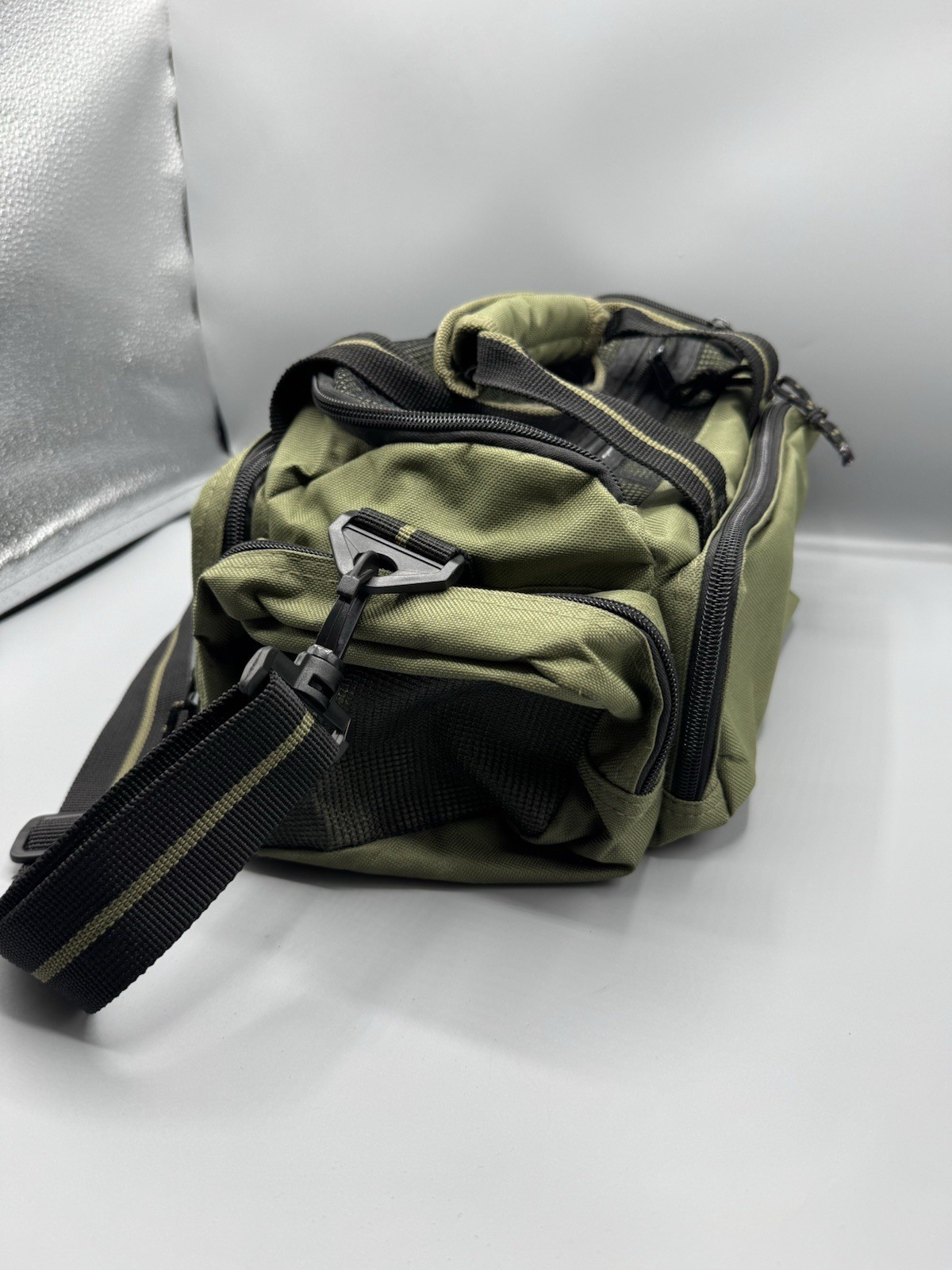 Cabelas Small Green Carry Bag- Carrying Strapped Bag