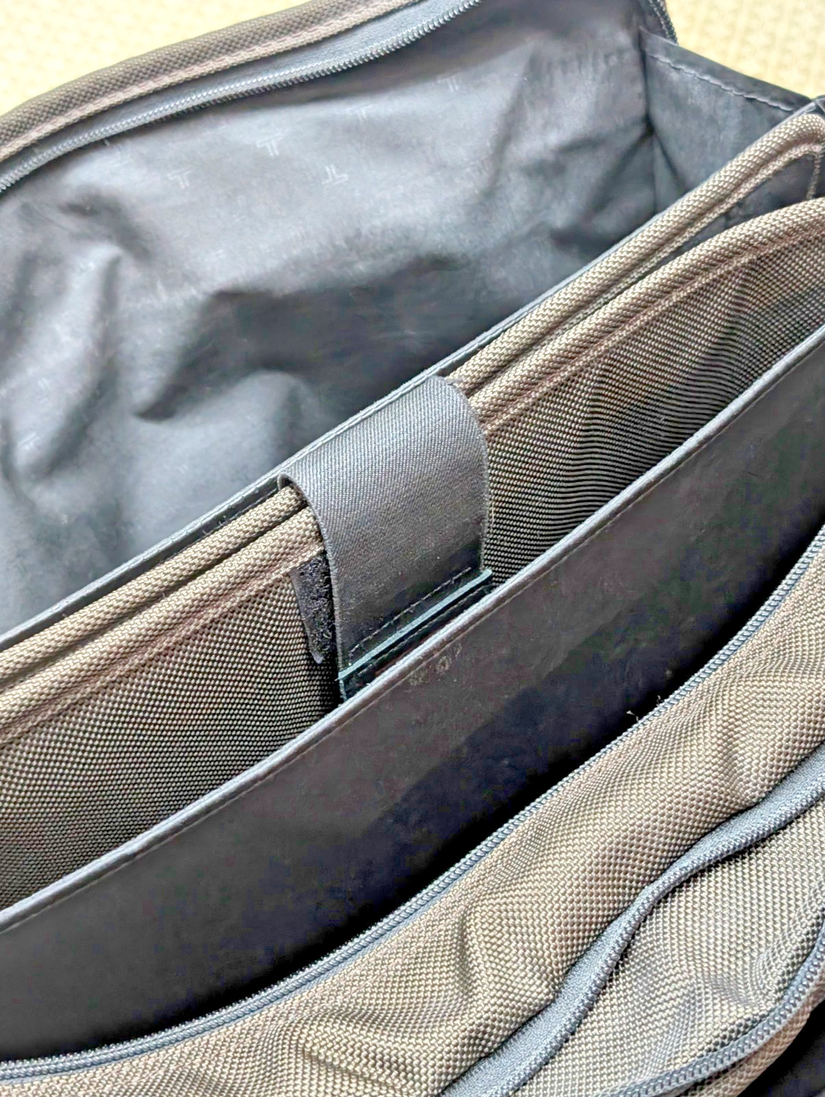 Tumi Alpha Ballistic Brown Nylon 15″ Briefcase Bag, Laptop Insert 26141B4