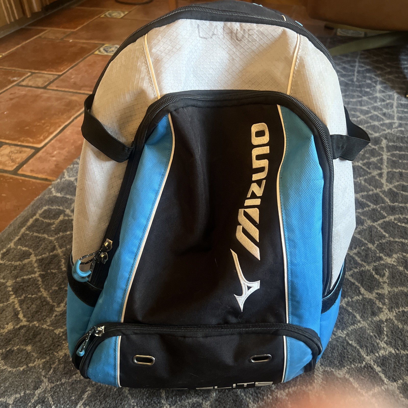 Mizuno MVP Elite Men’s Black Blue Side Water Bottle Pockets Sports Backpack Bag
