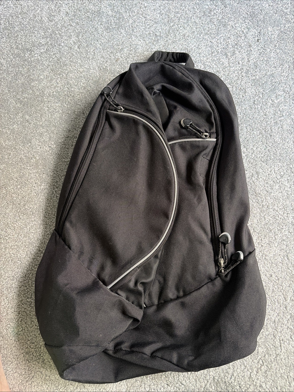 Vintage Nike Backpack Black Y2K Single Strap Asymmetrical Sling Bag Teardrop