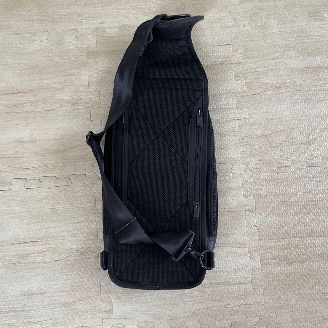 PORTER YOSHIDA HEAT Sling Shoulder Bag Black made in Japan Authentic