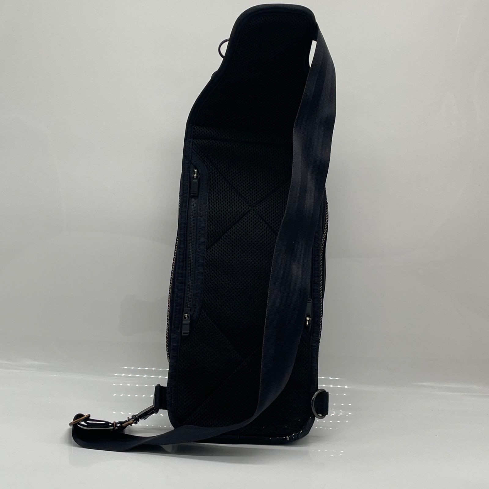 Porter Heat Sling Shoulder Bag Black Used with Logo Damage 39cm×17cm