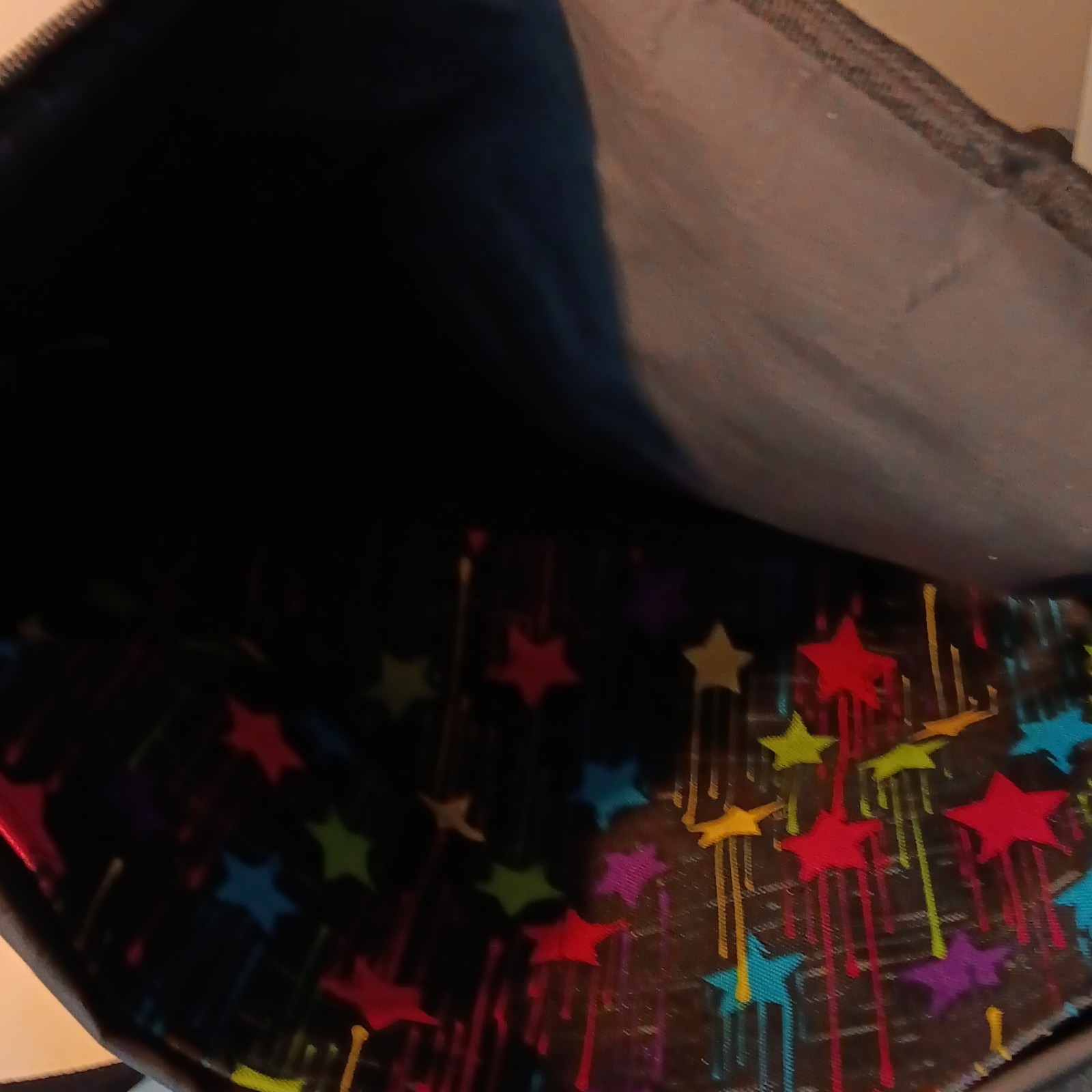 Yak Pak Black Messenger Bag Multicolor Star Print Zip/Buckle Medium Adj Strap