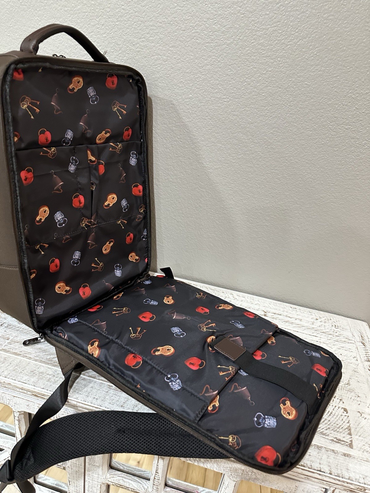 $228 Robert Graham Brown Leather Panel Solid Travel Bag Laptop Backpack Carry On