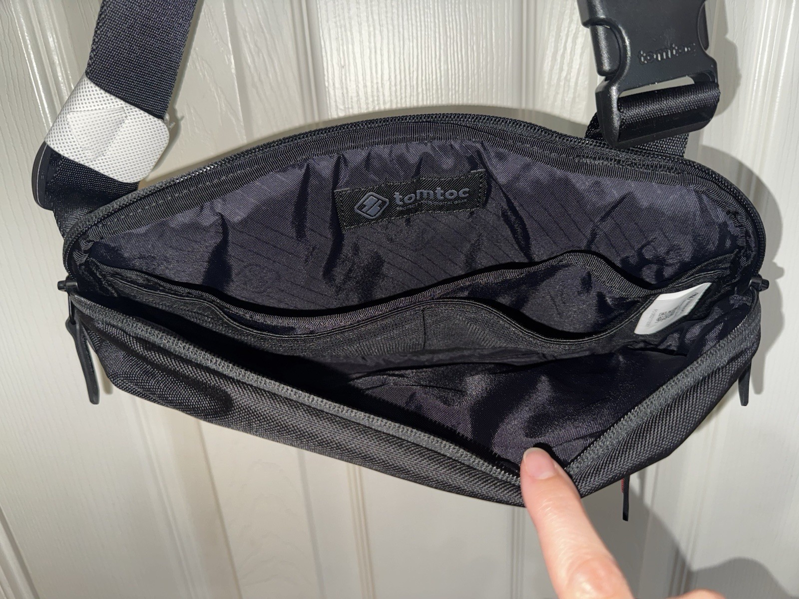 tomtoc Compact EDC Sling Bag – Black Minimalist Crossbody Pack NWT