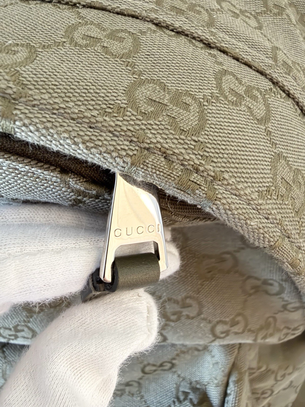 New Gucci GG Monogram Canvas men medium backpack, olive green