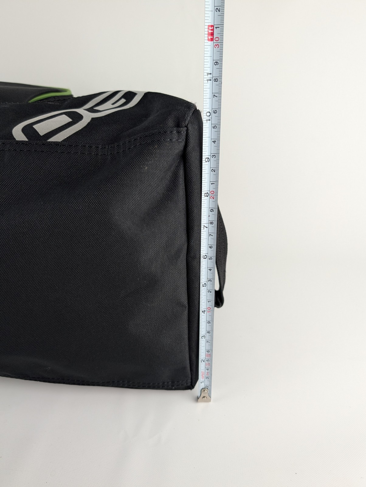 Ogio Half Dome Duffle Bag Gym Bag Green Black with Shoulder Strap