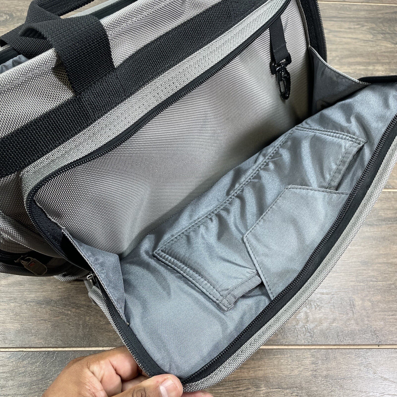 Victorinox Gray Canvas Messenger Briefcase Shoulder Bag- Missing Strap