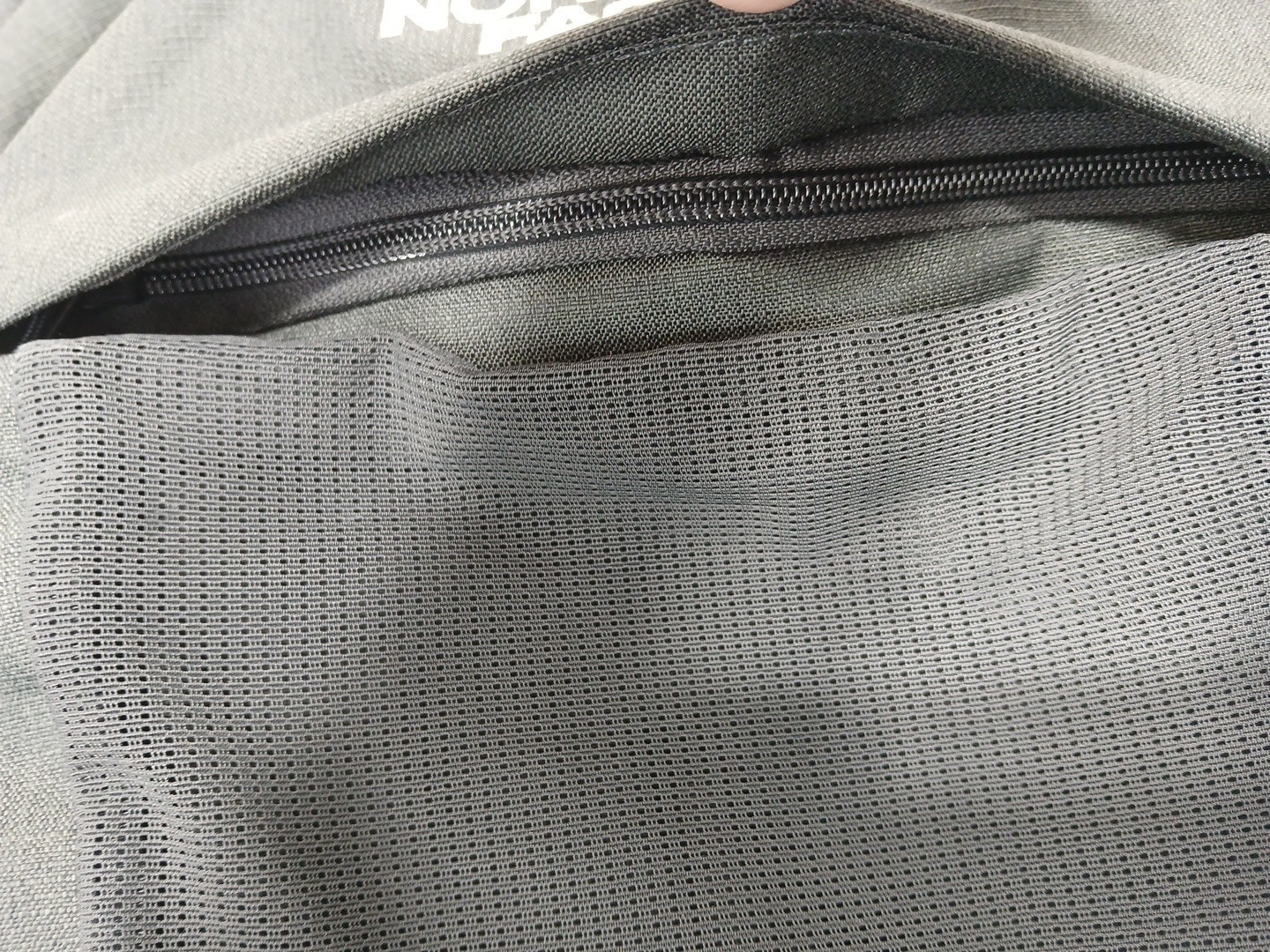 The North Face Recon Black Backpack Laptop Bag 11.6” x 7.5” x 19.3” 30-liter