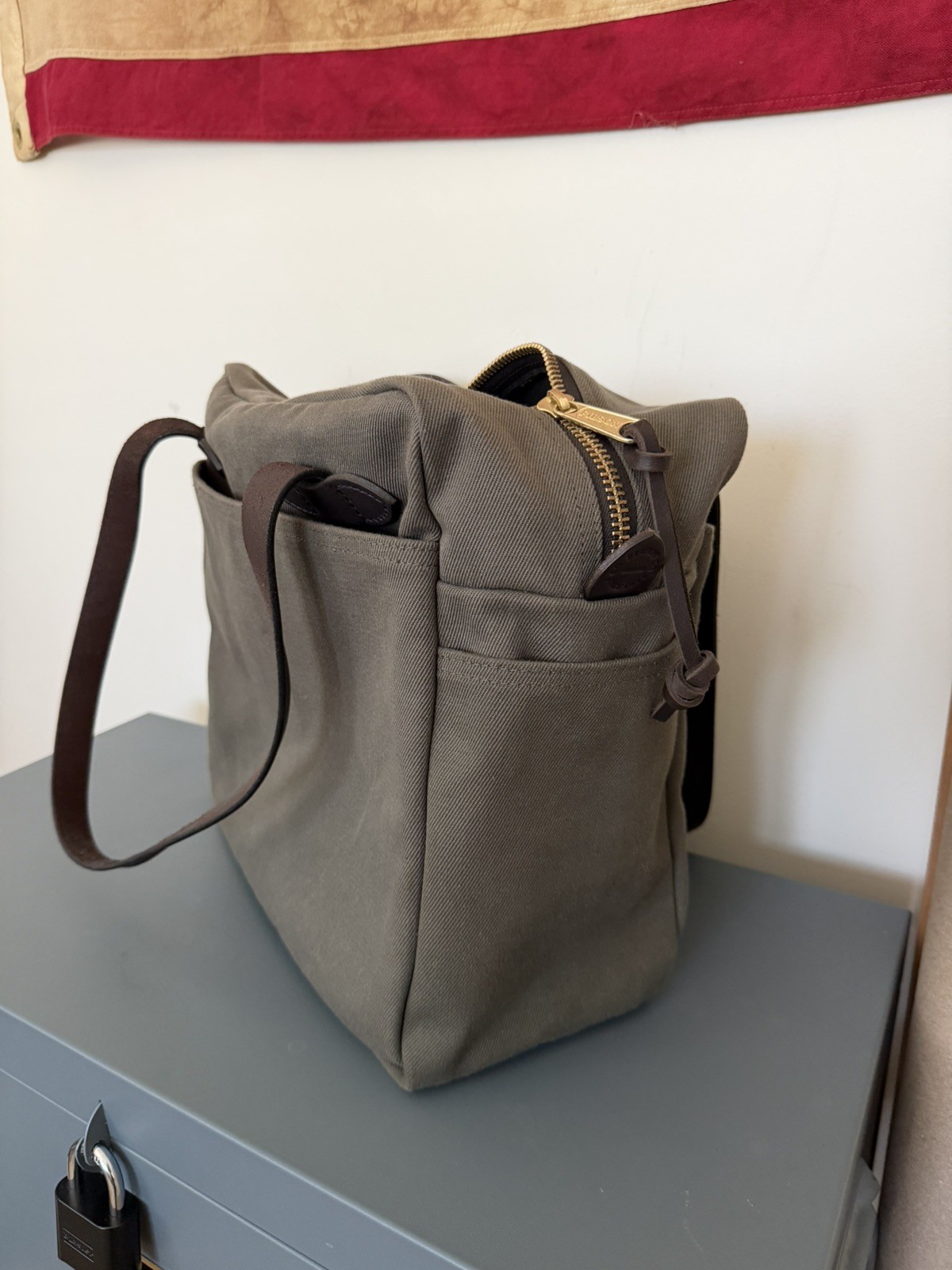 FILSON RUGGED TWILL TOTE BAG WITH TOP ZIPPER MADE IN USA OTTER GREEN