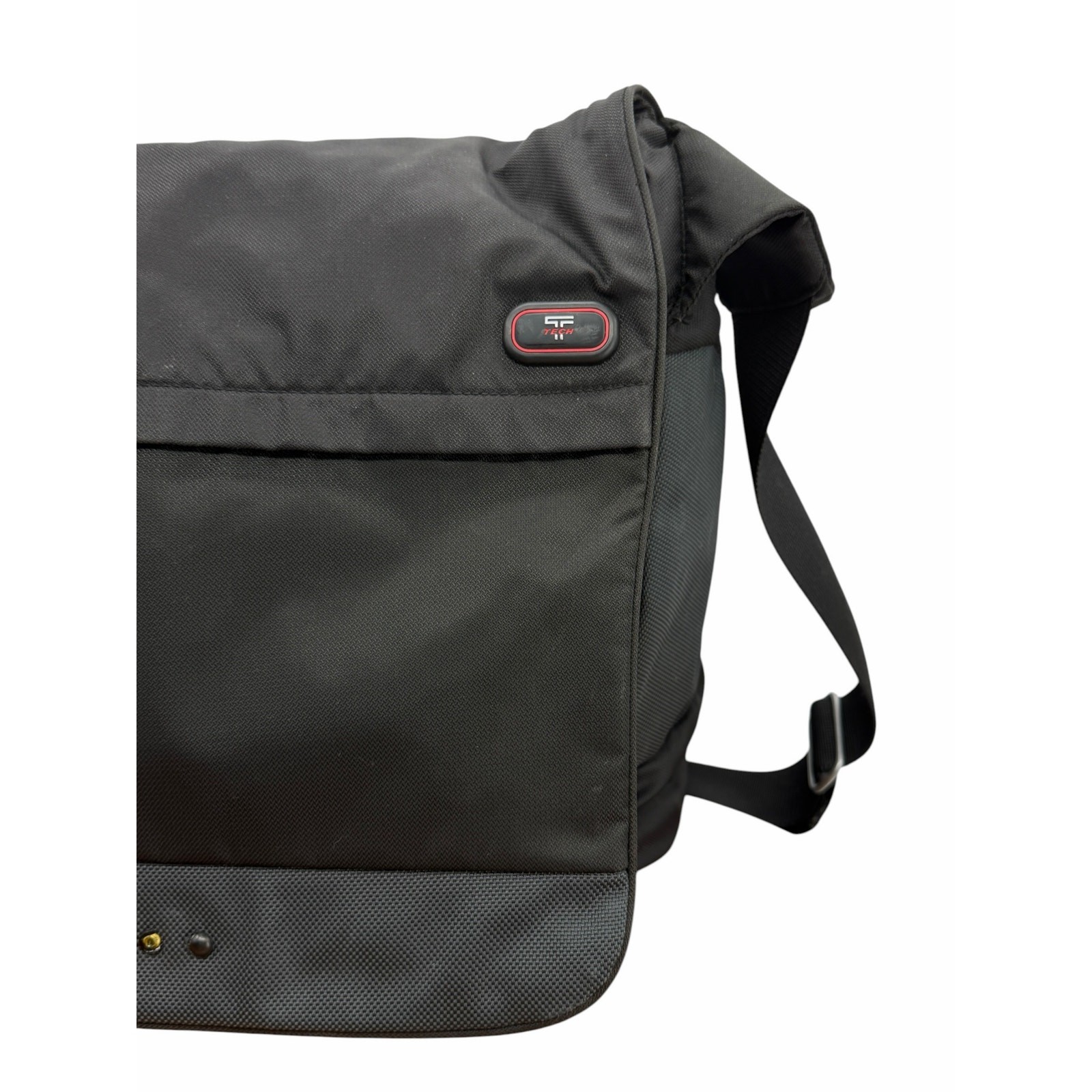 TUMI T-TECH 16” Expandable Messenger Bag Laptop Nylon Shoulder Black Bag 5112D