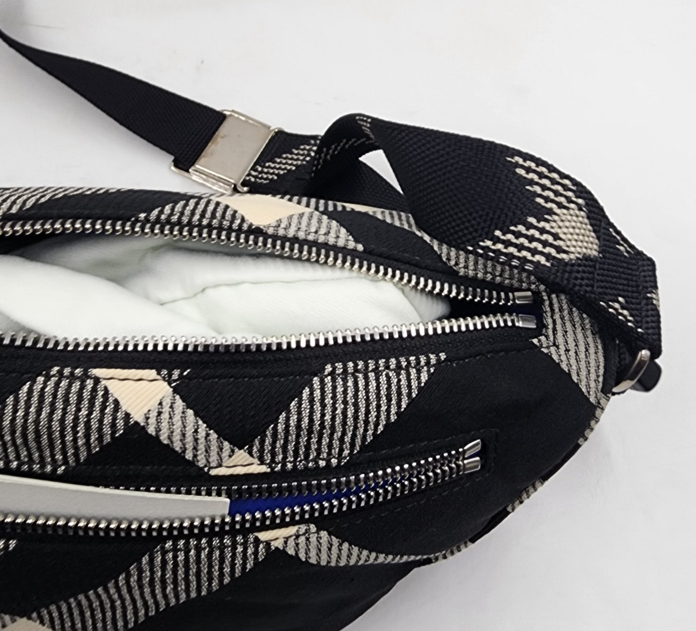 Burberry Shield Check Cotton-Blend Messenger Bag Men’s Black Zip Closure