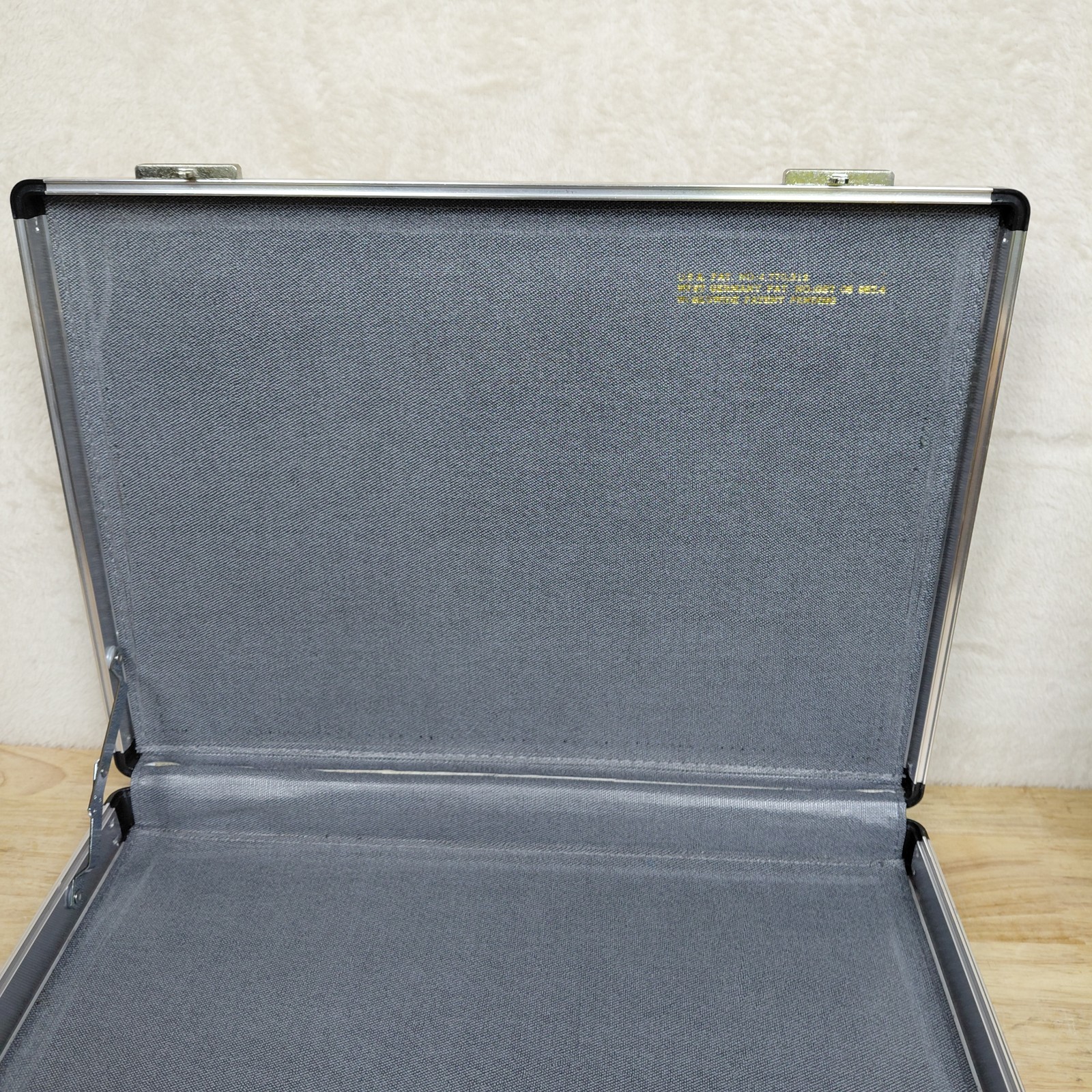 Vintage Metoni Slim Briefcase Document Case 1980’s Patent West Germany & U.S.A