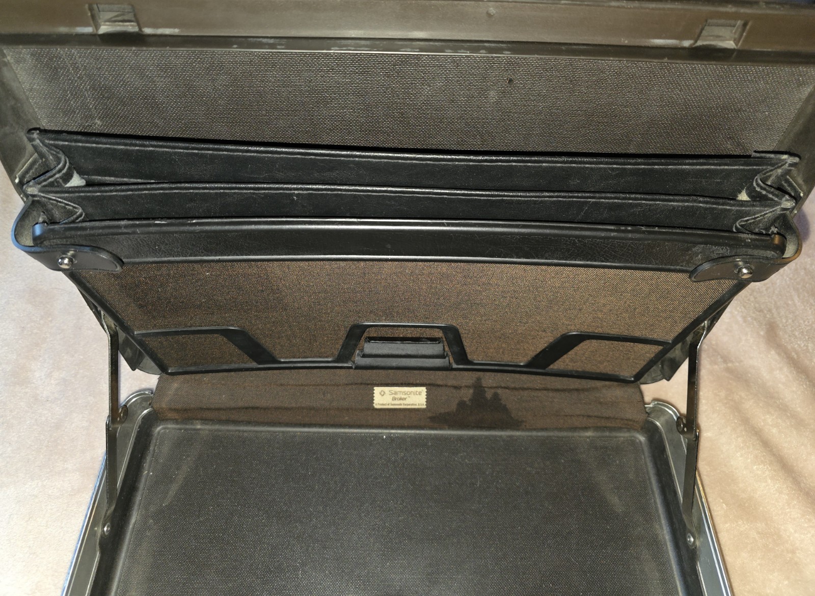 Vintage Samsonite Hard Shell Briefcase – Dark Brown W/ Samsonite Laptop Sleeve