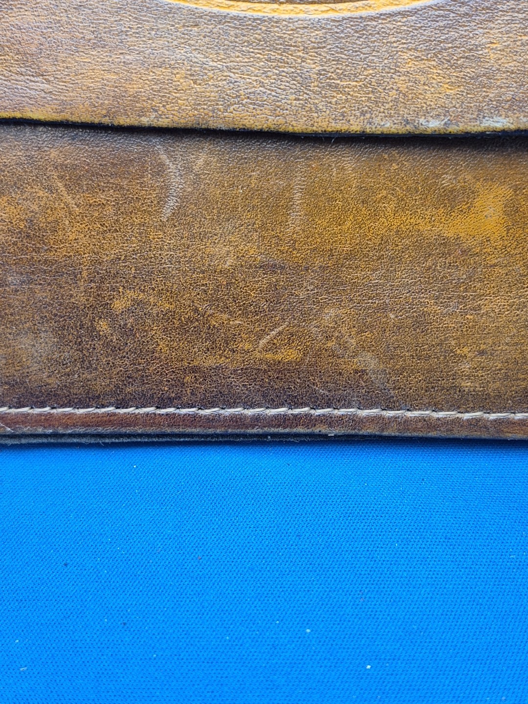 Leather Wallet Case With Logo Brown With Pockets Zipper & Clean