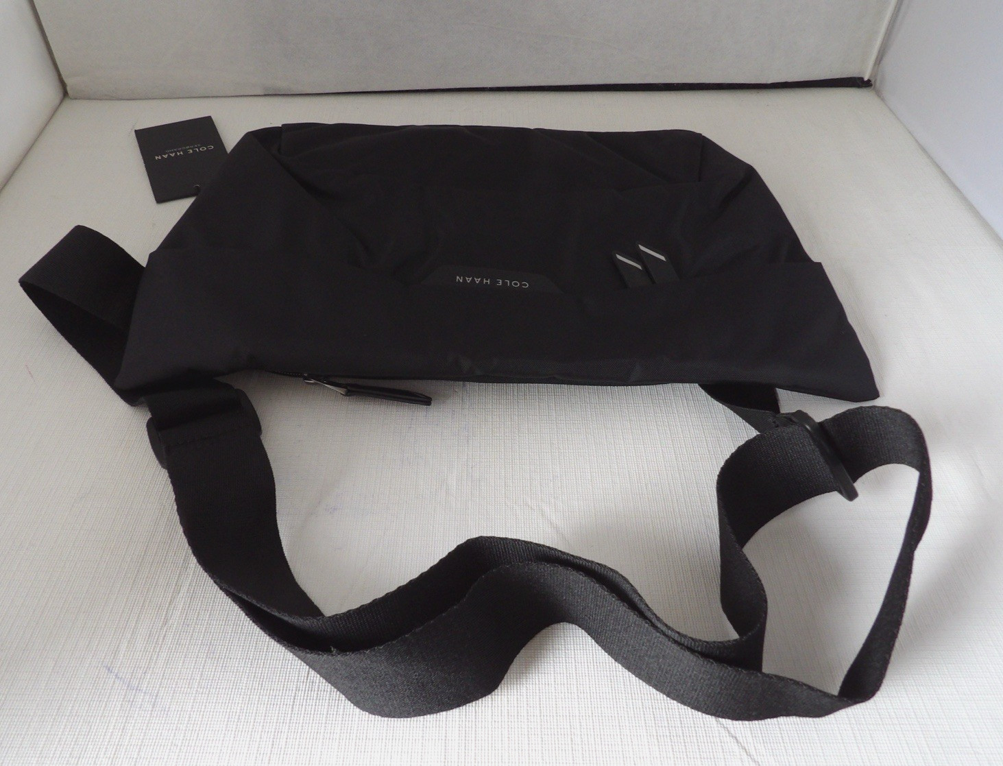 NWT Authentic COLE HAAN ZEROGRAND CENTRAL Black Nylon Men’s Sling Bag Unisex