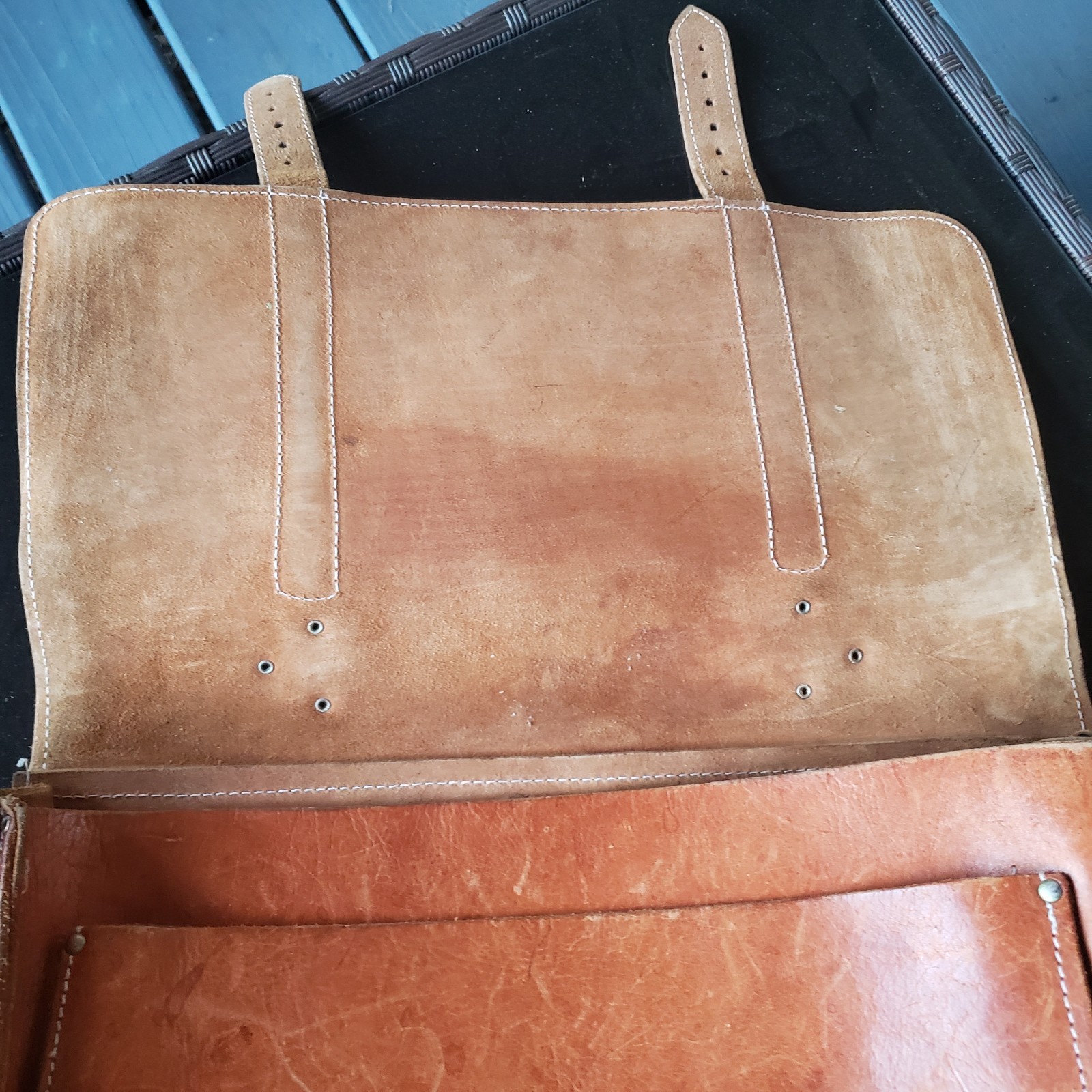 Vintage Leather Messenger Bag Large 17″ X 14″ X 5″ Tan COWHIDE 3mm Rare