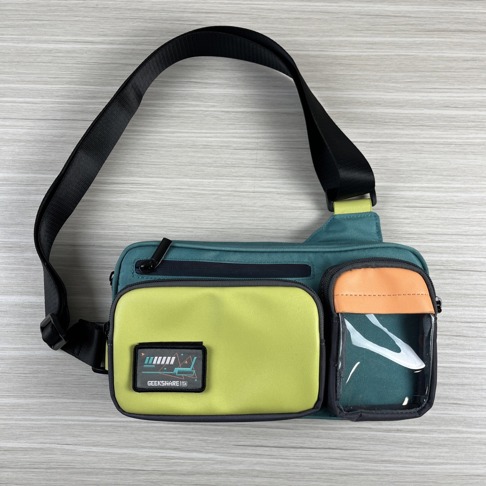 Geekshare Crossbody Bag Video Game Switch Shoulder Fanny Pack Messenger Case