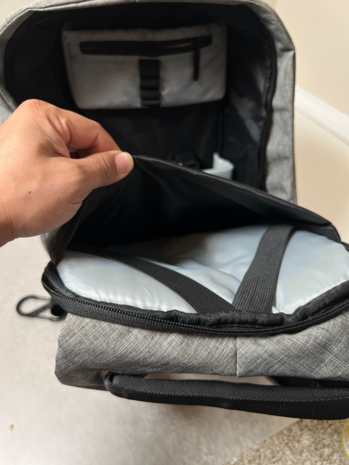 Anti-Theft Backpack Secure Travel Carry On Laptop Bag USB Port